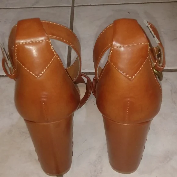 Indigo Rd Chunky Studded Heel Strappy Sandal - Picture 5 of 6